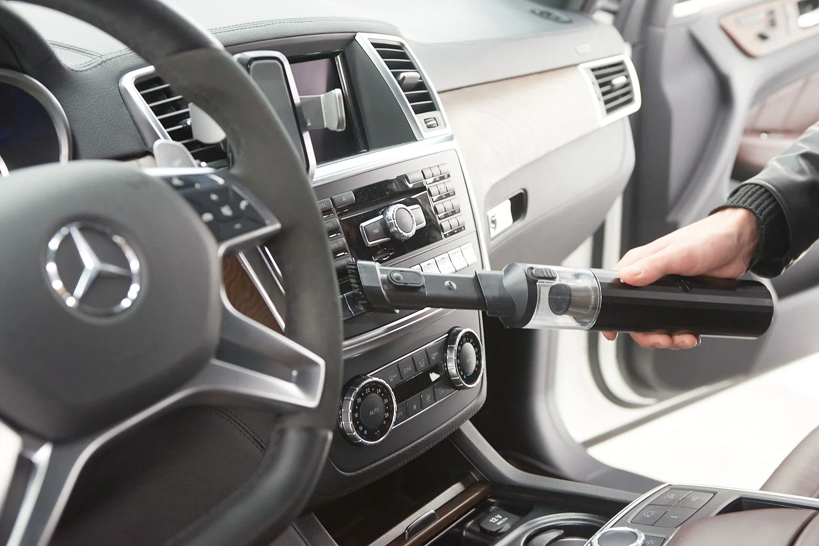 cordless handheld vacuum for BMW 3 Series